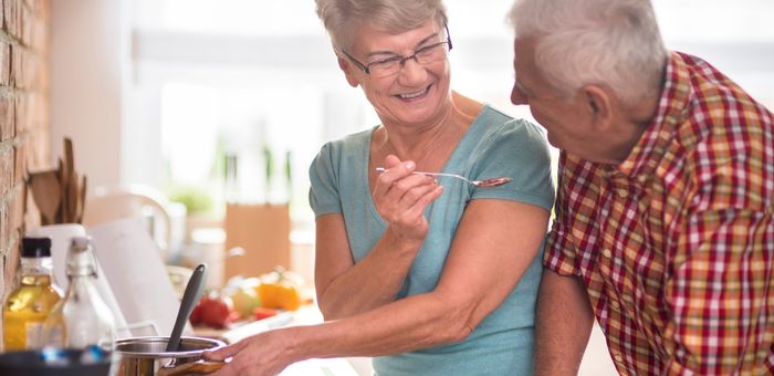 Suplementação sênior: ciência e nutrição para a longevidade ativa